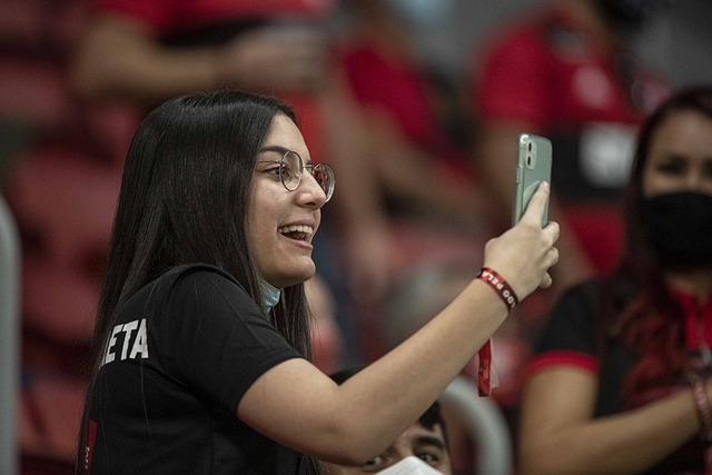 都面临类似 都面临类似