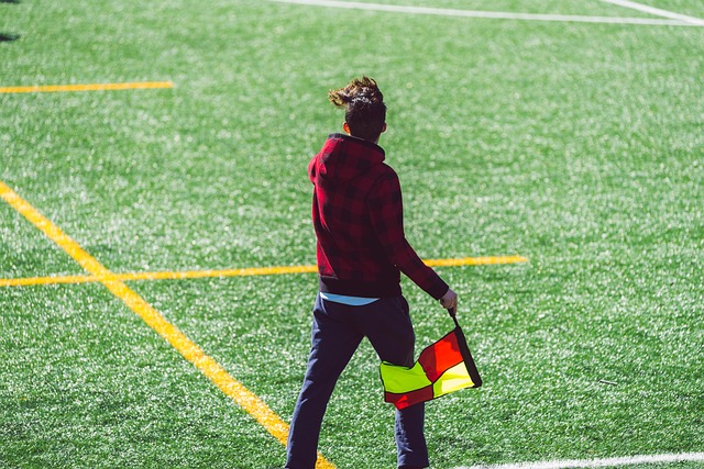 一直以其出 一直以其出